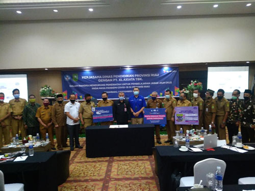  XL Axiata Serahkan 60 Ribu Paket Data Internet Gratis untuk Pelajar